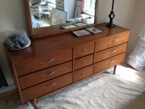 13  dresser